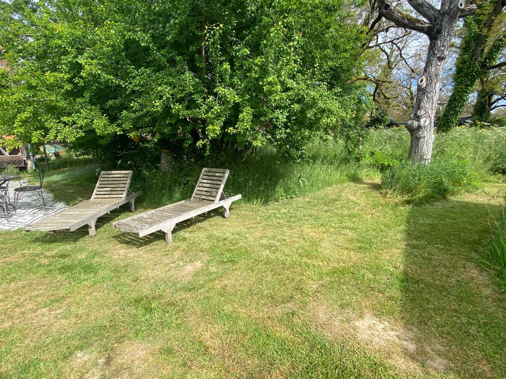 Valojoulx Gite Wildflower Lane מראה חיצוני תמונה