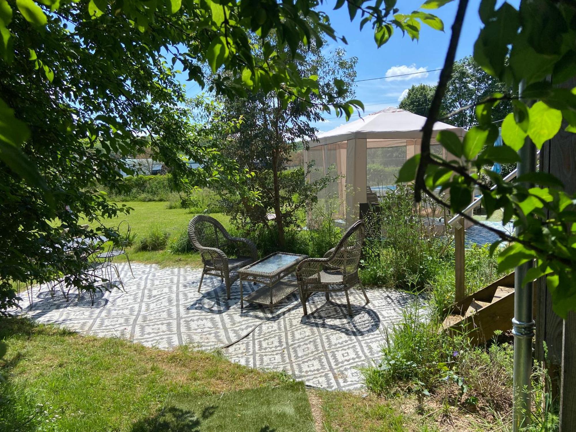 Valojoulx Gite Wildflower Lane מראה חיצוני תמונה