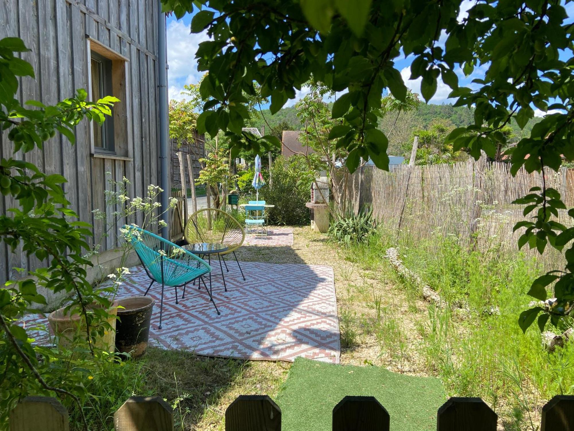 Valojoulx Gite Wildflower Lane מראה חיצוני תמונה
